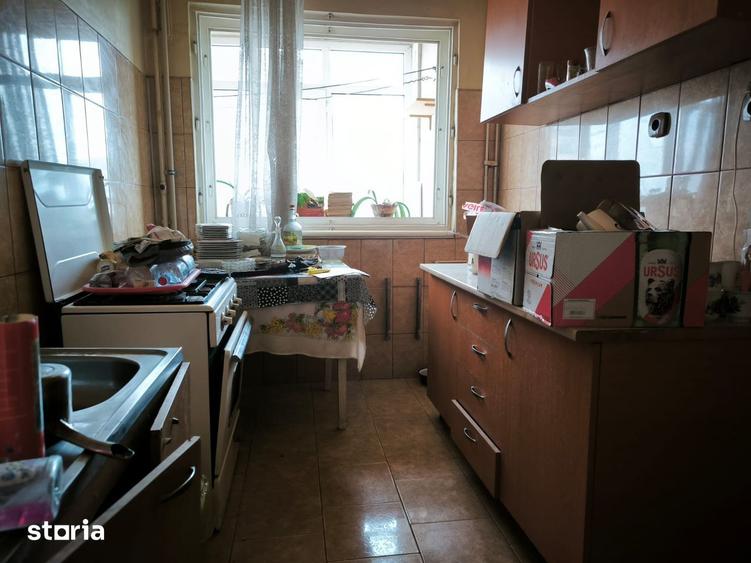 Apartament cu 2 camere decomandat în Cantacuzino