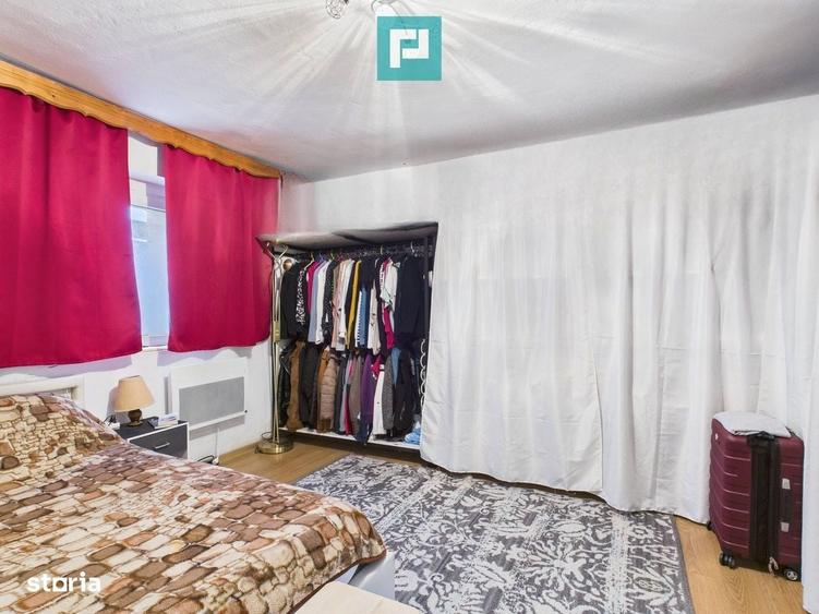 Casă cu 3 camere decomandat cu Teren 300 Mp în Central