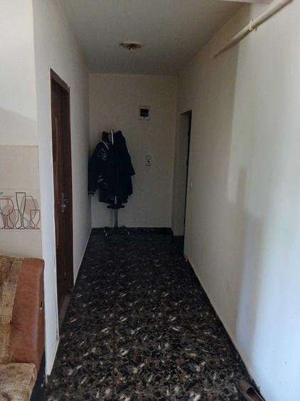Apartament cu 2 camere decomandat în Florești