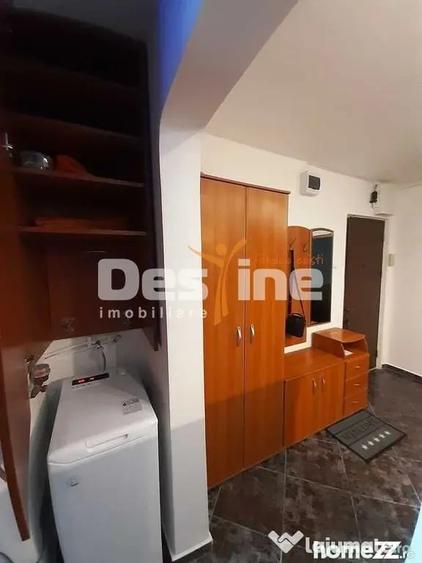Apartament cu 2 camere decomandat în Apărătorii Patriei