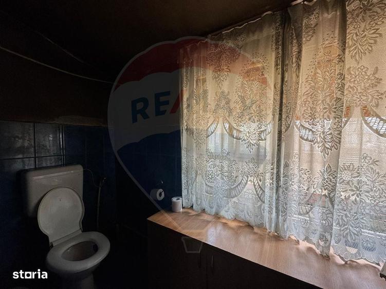 Casă cu 4 camere cu Teren 450 Mp în Șega