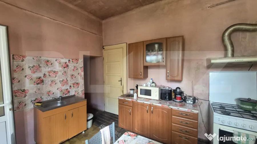 Casa 3 dormitoare de vanzare, 85 mp, teren 223 mp, strada Ge - 6