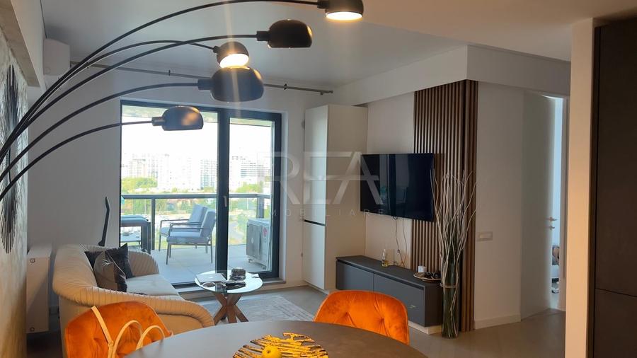 Apartament cu 3 camere decomandat, mobilat în Pipera