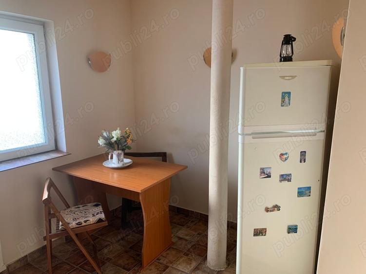 Garsonieră decomandată în Vitan