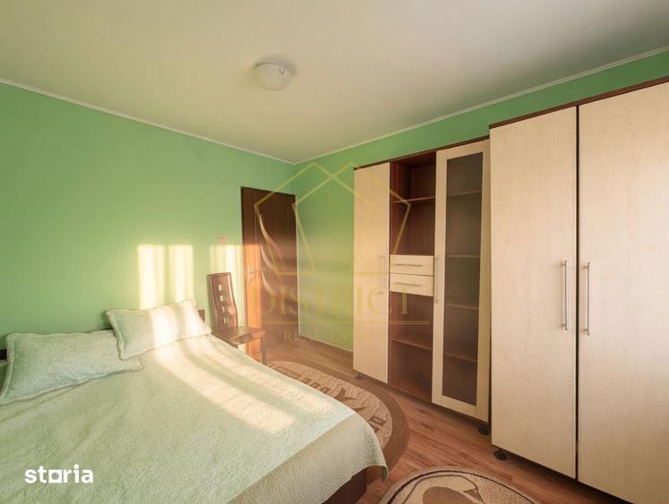 Apartament cu 3 camere, mobilat în Soarelui