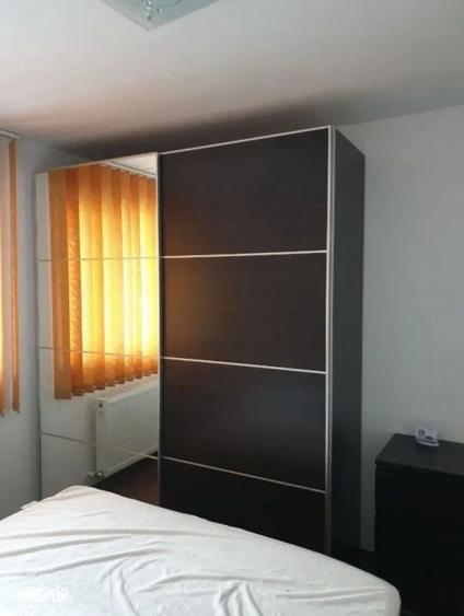 Apartament cu 2 camere decomandat în Apărătorii Patriei