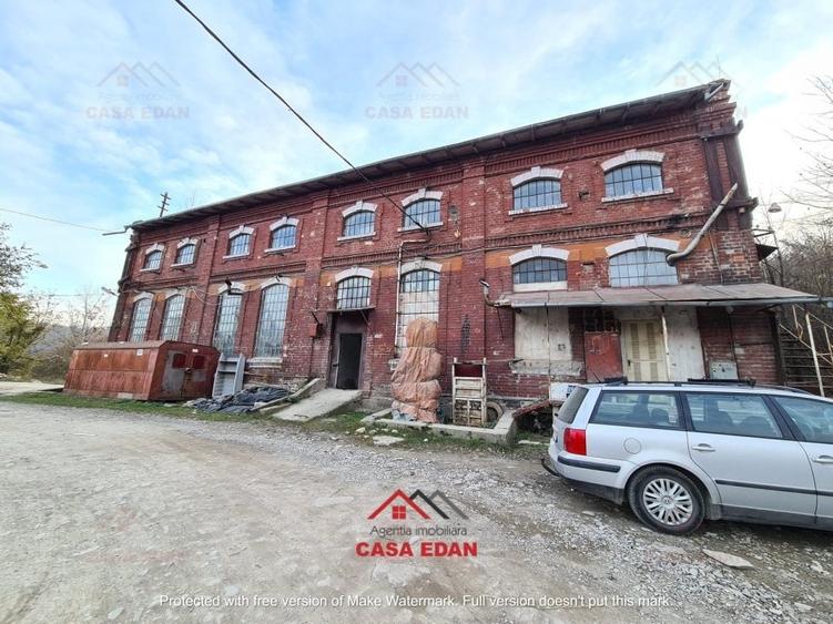 Spațiu industrial, de 930 mp, în Central