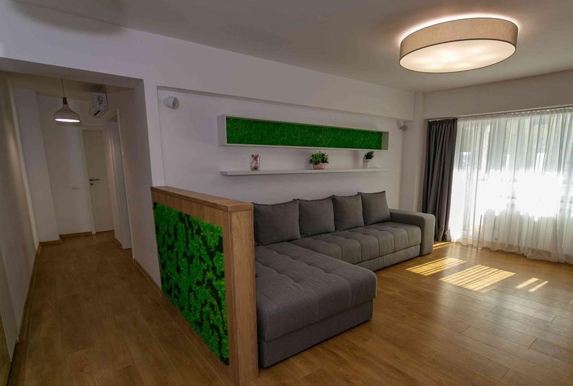 Apartament cu 3 camere decomandat în Titulescu