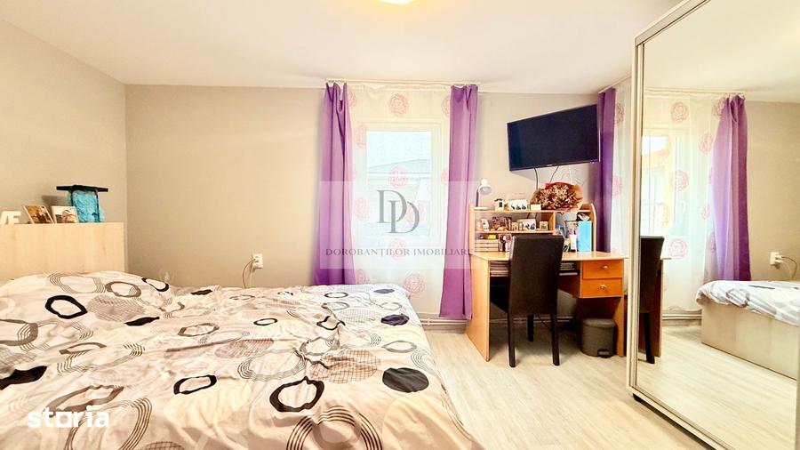 Casă cu 6 camere cu Teren 1400 Mp în Central