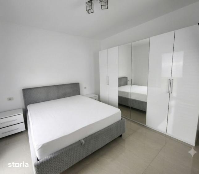 Apartament cu 3 camere, mobilat în Central