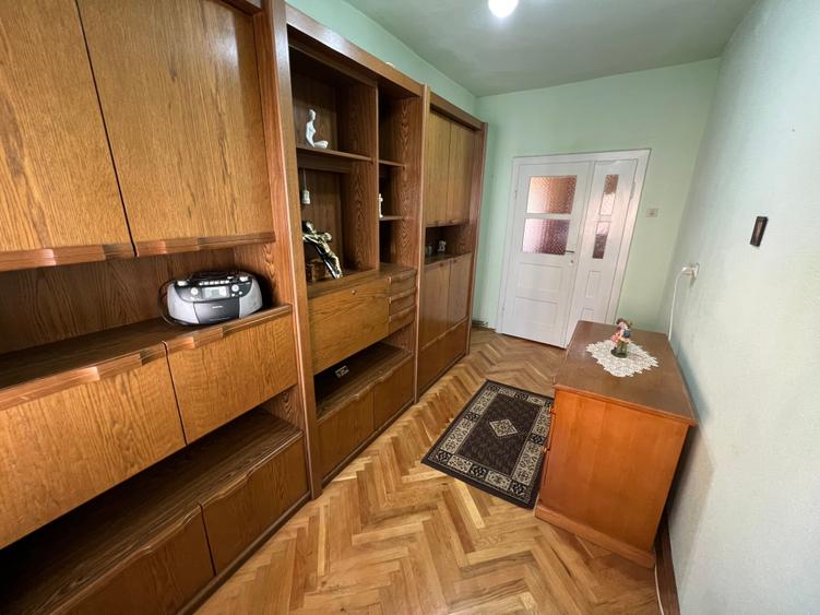 Casă individuală cu 3 camere cu Teren 230 Mp în Reșița