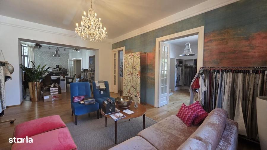 Apartament cu 4 camere în Moșilor