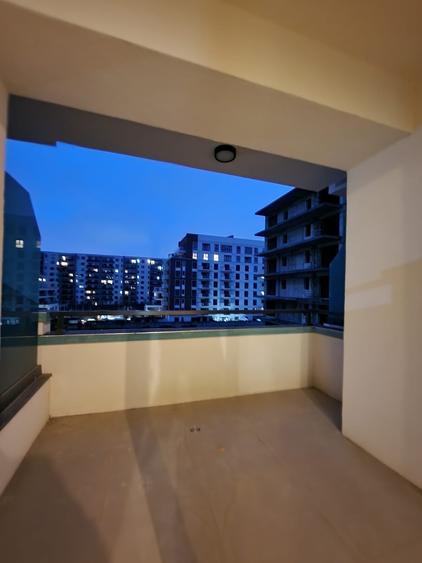 Apartament cu 3 camere semidecomandat în Pipera