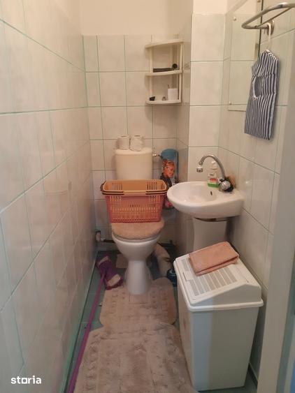 Comision 0 ! 3 camere 2 bai 3 balcoane zona Aradului 380 euro - 5