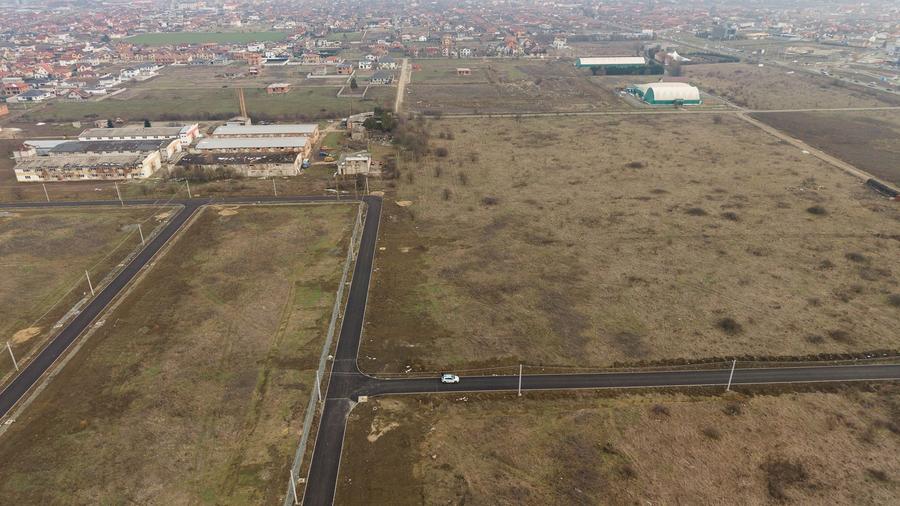 Teren Construcții intravilan de 605 mp, în Vladimirescu