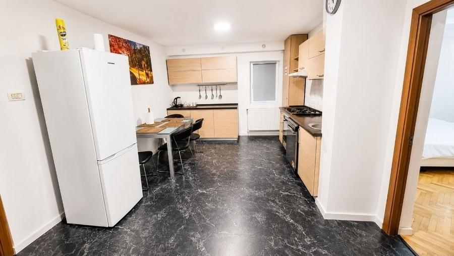 Apartament cu 2 camere decomandat în Sebastian