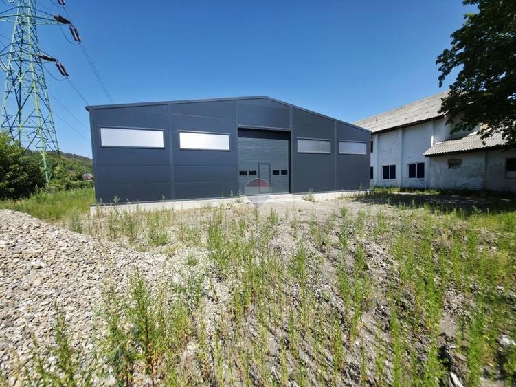 Spațiu industrial, de 570 mp, în Dărmănești