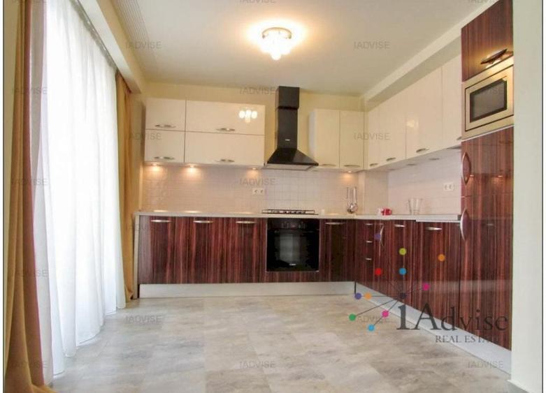Apartament cu 3 camere decomandat, mobilat în Drumul Poienii
