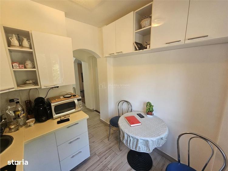 Apartament cu 2 camere decomandat în Calea Caransebeșului