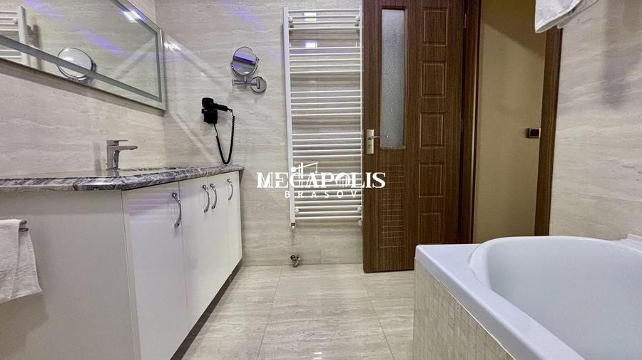 Apartament cu 2 camere decomandat în Tractorul