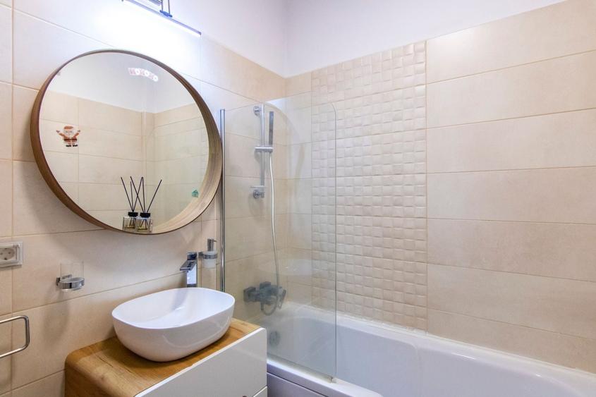 Apartament cu 2 camere semidecomandat, mobilat în Drumul Taberei