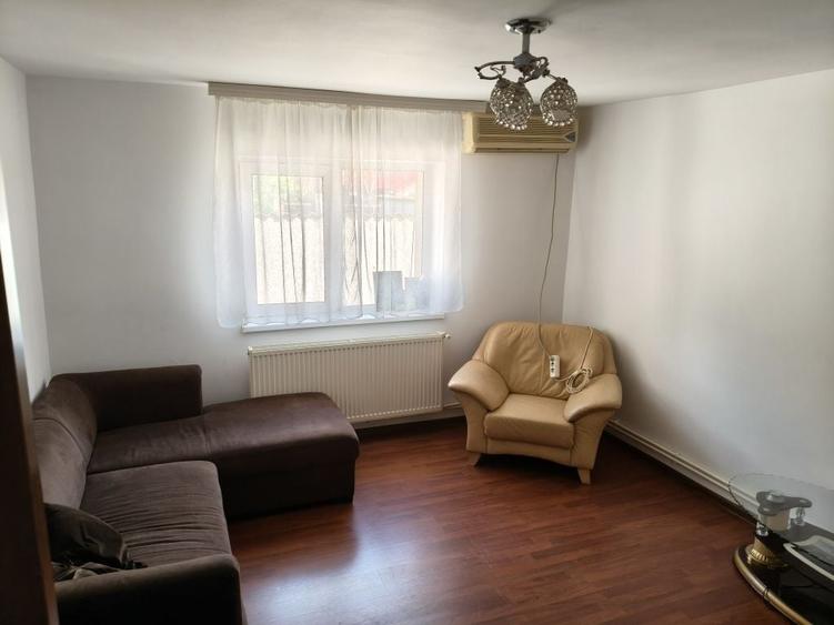 Casă cu 3 camere cu Teren 250 Mp în Valu lui Traian
