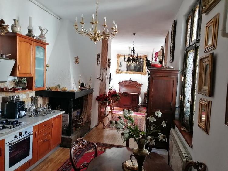Casă cu 2 camere cu Teren 170 Mp în Cotroceni