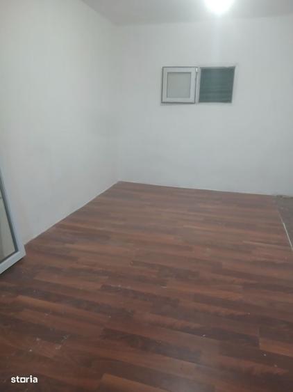 Casă cu 4 camere în Mihai Bravu