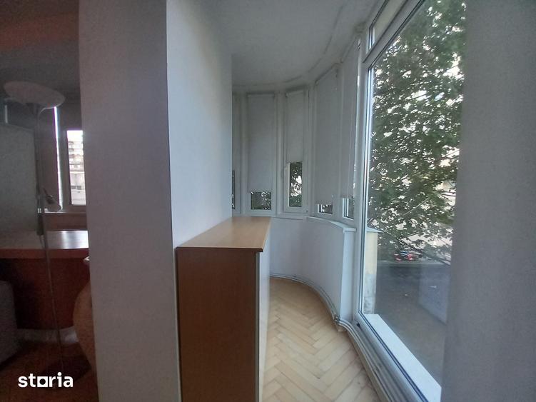 Apartament cu 3 camere semidecomandat în Progresul