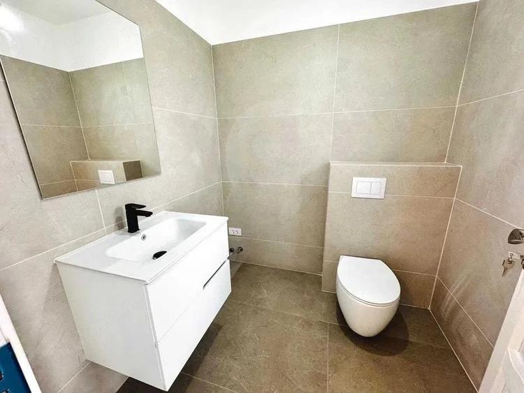 Casă cu 4 camere cu Teren 500 Mp în Central