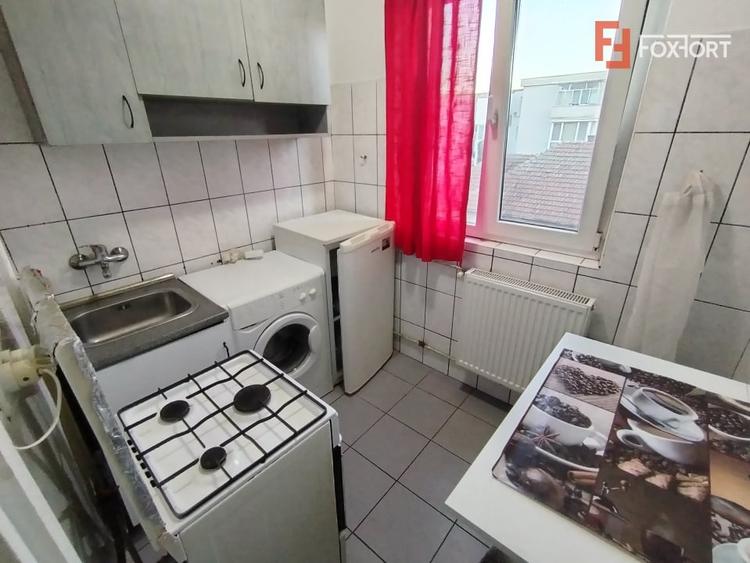 Garsonieră decomandată, mobilată în Complex Studențesc