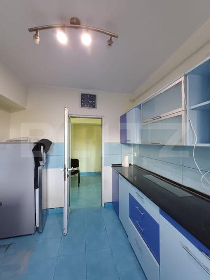 Apartament cu 3 camere semidecomandat, mobilat în Câmpia Turzii