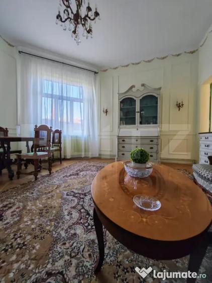 Apartament cu 3 camere semidecomandat în Elisabetin