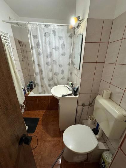 Garsonieră decomandată în Complex Studențesc