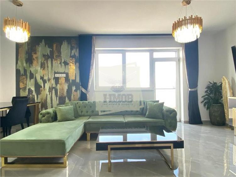 Penthouse cu 3 camere decomandat, mobilat în Exterior Vest