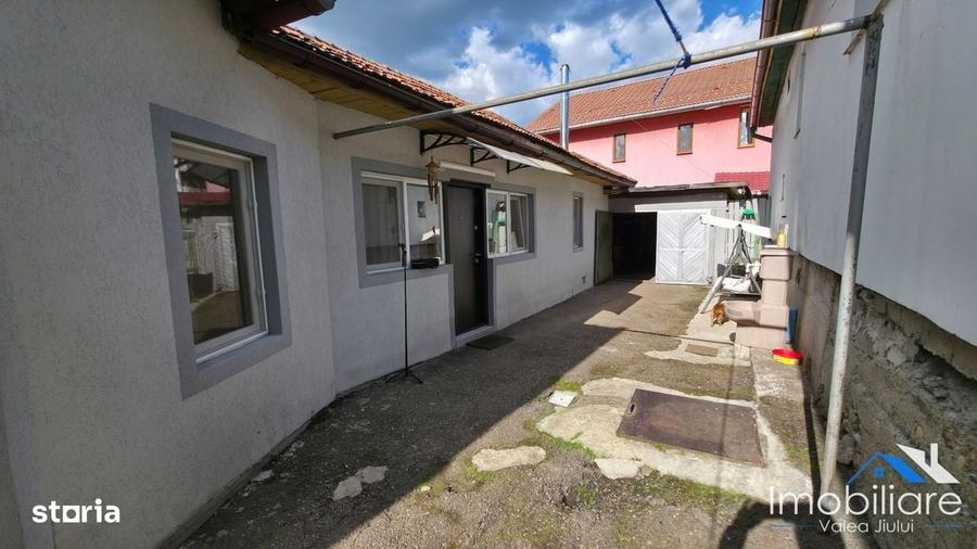 Casă cu 4 camere cu Teren 268 Mp în Central
