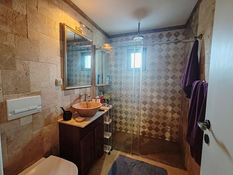 Apartament cu 2 camere decomandat în Băneasa