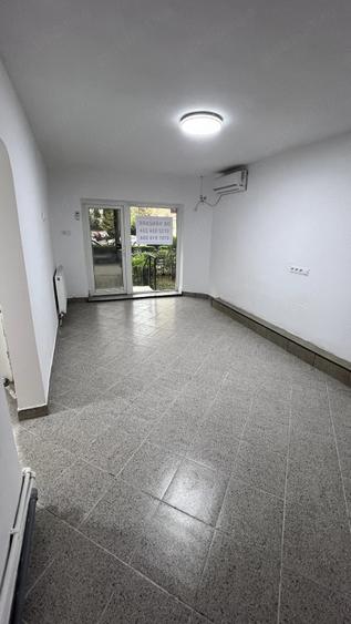Spațiu comercial, de 34 mp, în Micro 6