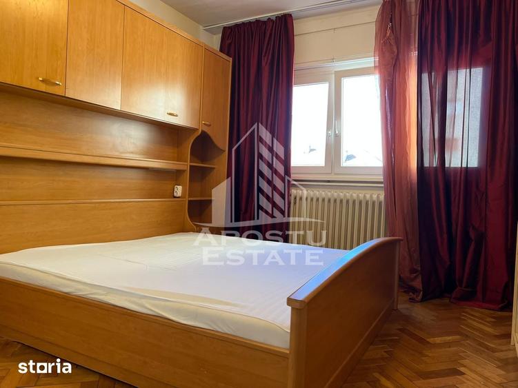 Apartament cu 4 camere în Ultracentral