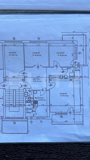 Apartament cu 4 camere decomandat în Decebal