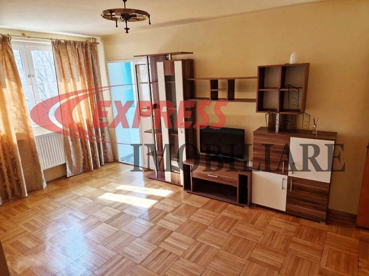 Apartament cu 4 camere semidecomandat în Titan
