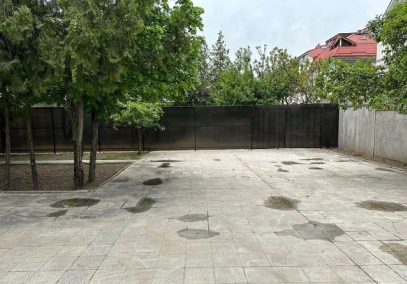 Casă individuală cu 5 camere cu Teren 1000 Mp în Drumul Taberei