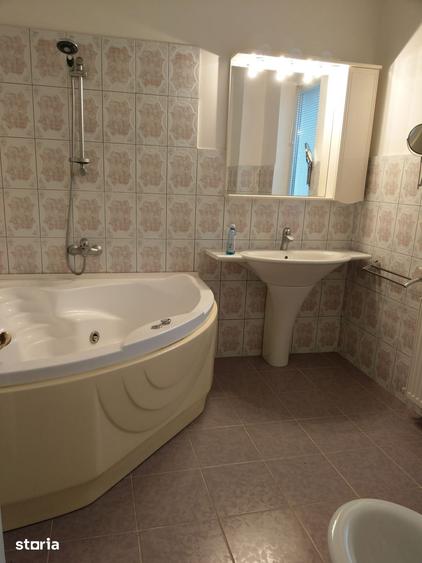 Casă cu 5 camere cu Teren 2200 Mp în Făget