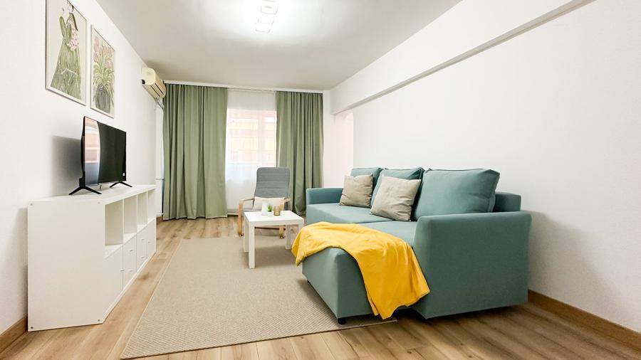 Apartament cu 4 camere decomandat, mobilat în Berceni