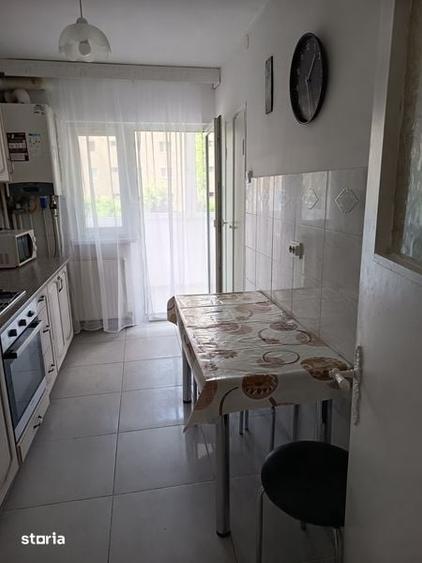 Ofer spre inchiriere apartament cu trei camere - 5