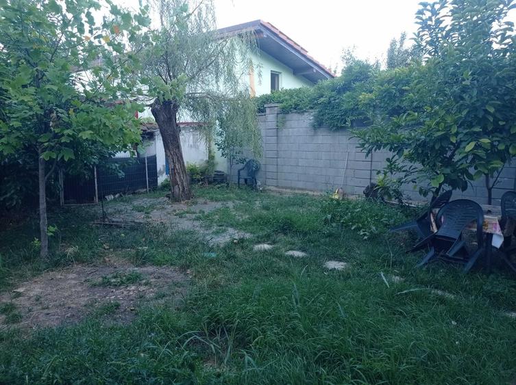 Casă cu 3 camere cu Teren 60 Mp în Bălcescu