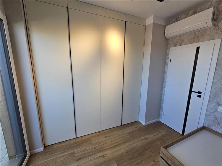 Apartament cu 3 camere semidecomandat, mobilat în Gheorgheni