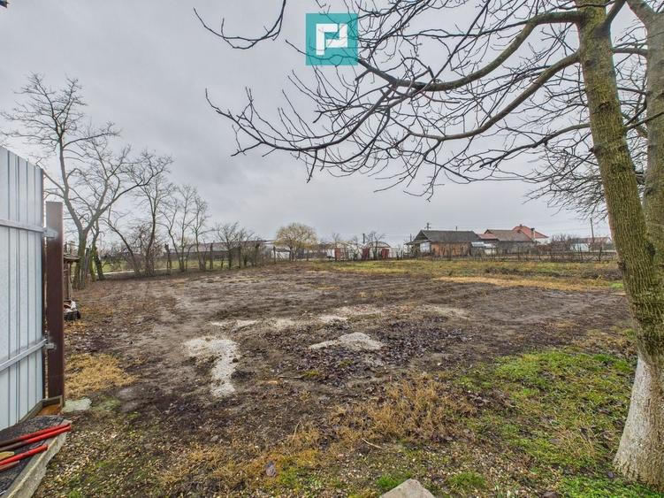 Casă individuală cu 3 camere cu Canalizare în Nădab