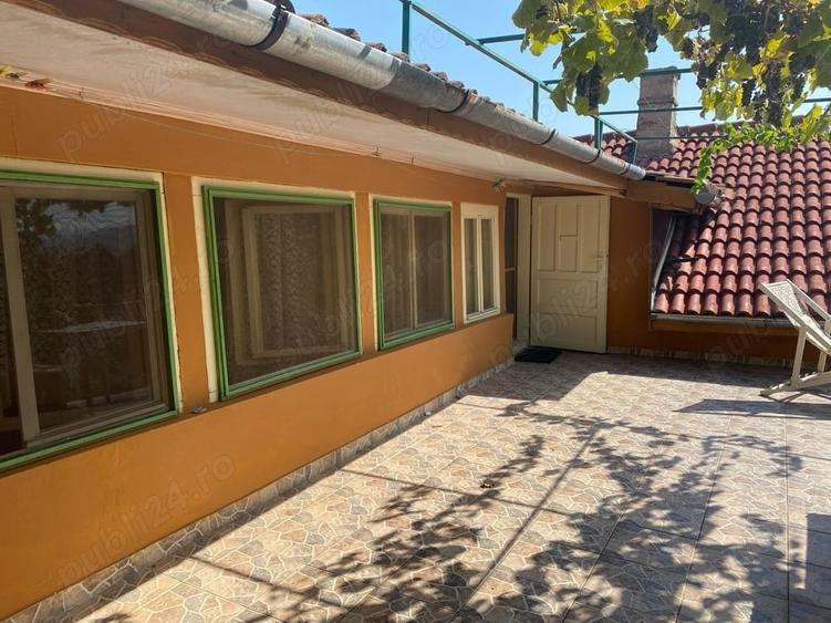 Casă cu 3 camere în Orșova