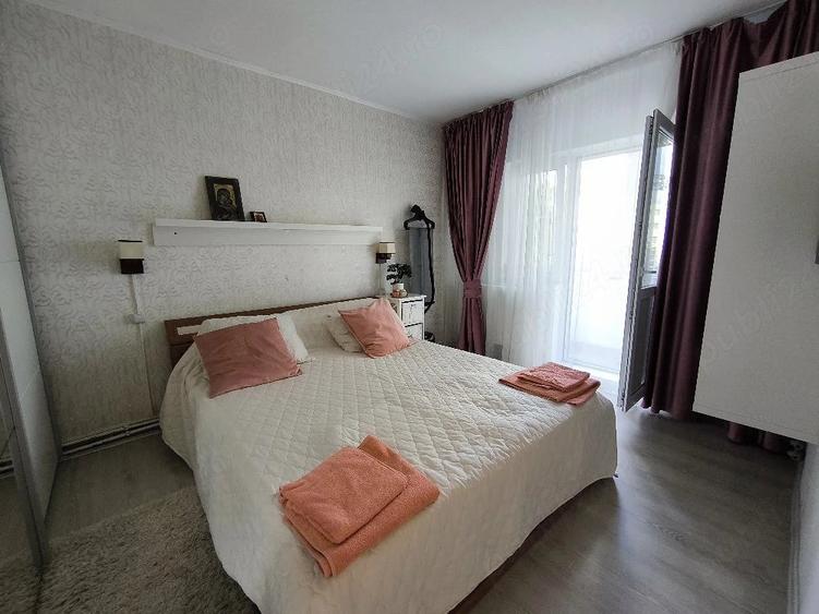 Apartament cu 3 camere semidecomandat în Gării